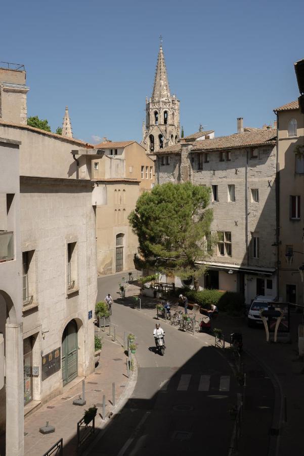 Le Central Avignone Esterno foto